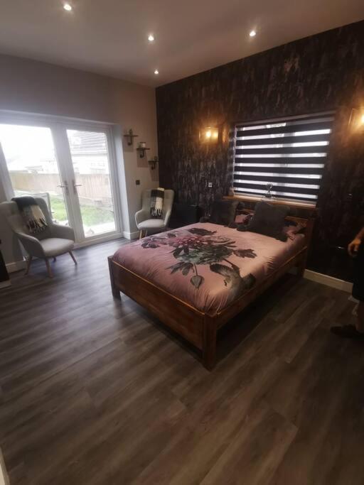 Beautiful Masons Hideaway Studio Apartment Bridgend (Wales) Exterior foto
